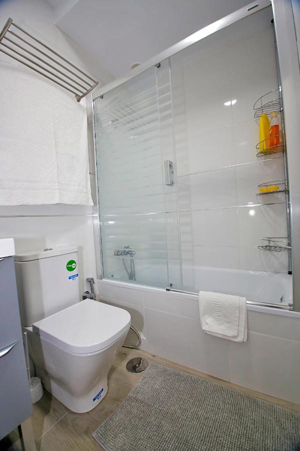 Turina Apartment -Ac Near Beach Alicante Exteriör bild