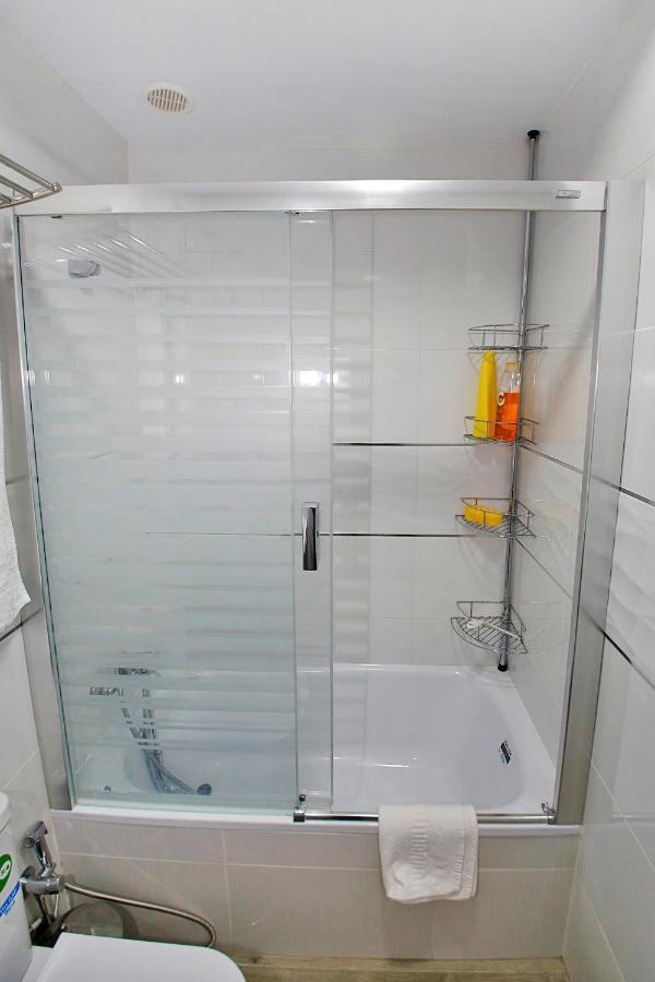 Turina Apartment -Ac Near Beach Alicante Exteriör bild